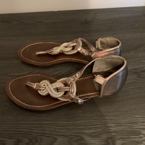 DOLCE VITA FLAT SANDAL - Picture 3 of 3